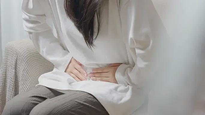 哪敢生病!中国留学生腹痛难忍,在澳洲7天医生无法确诊病因!紧急回国72小时就手术康复(组图) - 3