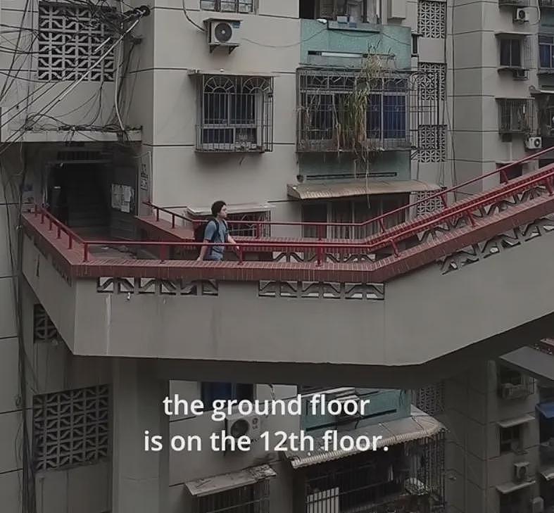 惊！中国人通勤日常火爆外网，百万外国网友吓傻了：这么刺激的吗（组图） - 5