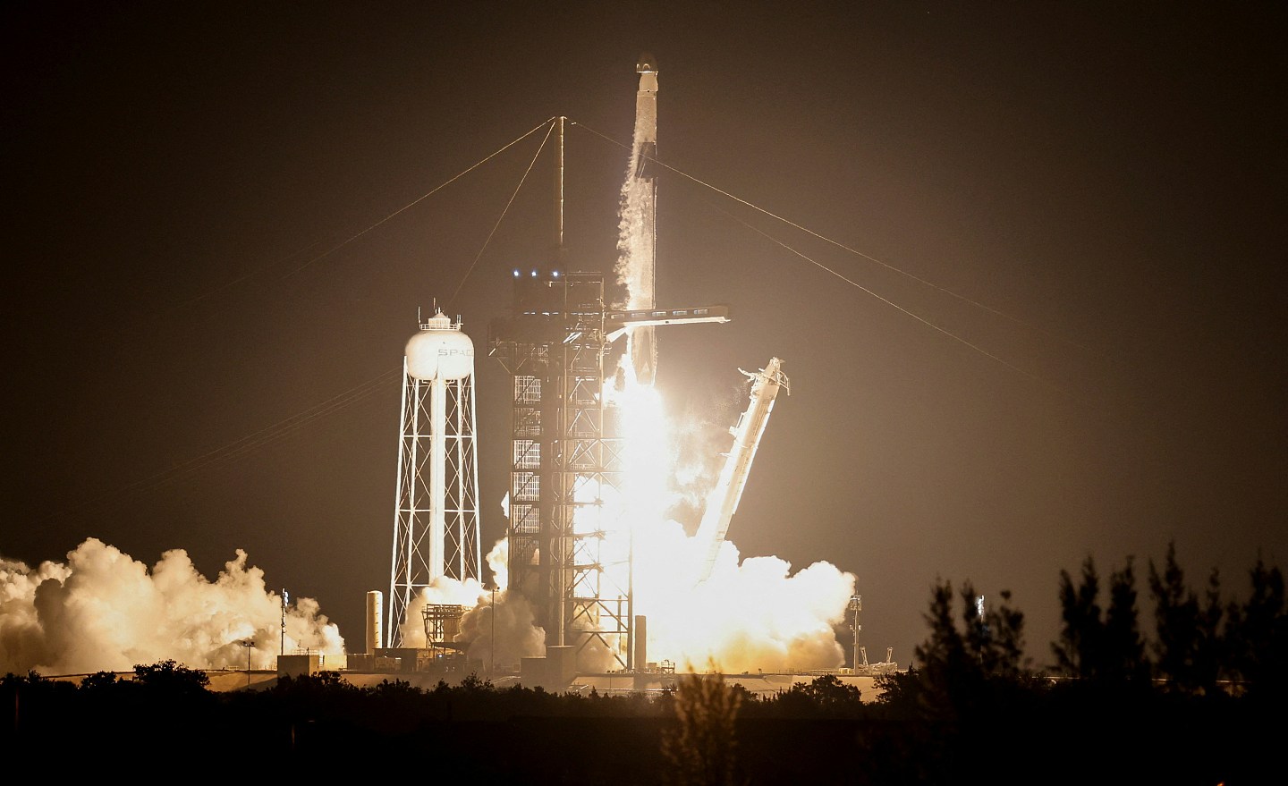美媒：“特马骂战”引国安忧虑，NASA和国防部急寻SpaceX替代方案（组图） - 4