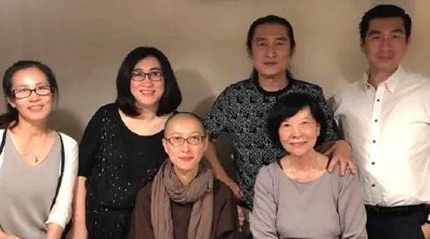 黄安“证实出家”皈依佛门,梦见自己丧礼(组图) - 10