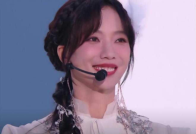 浪姐6成团夜：4人实至名归，2人太遗憾，1人太意外，1人最尴尬（组图） - 16