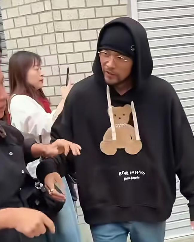 周杰伦眼袋变大颜值骤跌，疑病痛复发惹人担忧，昆凌艳压日韩女星（组图） - 7
