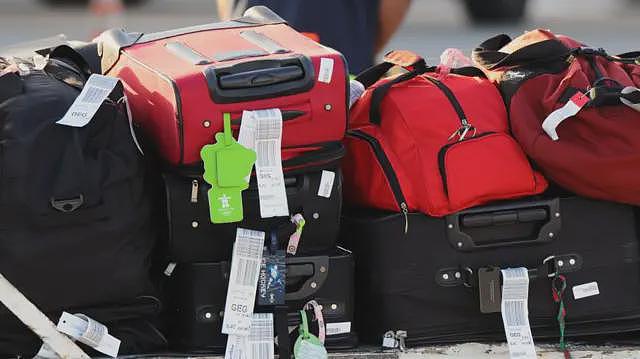 航空公司如何靠行李费赚进数十亿（组图） - 1
