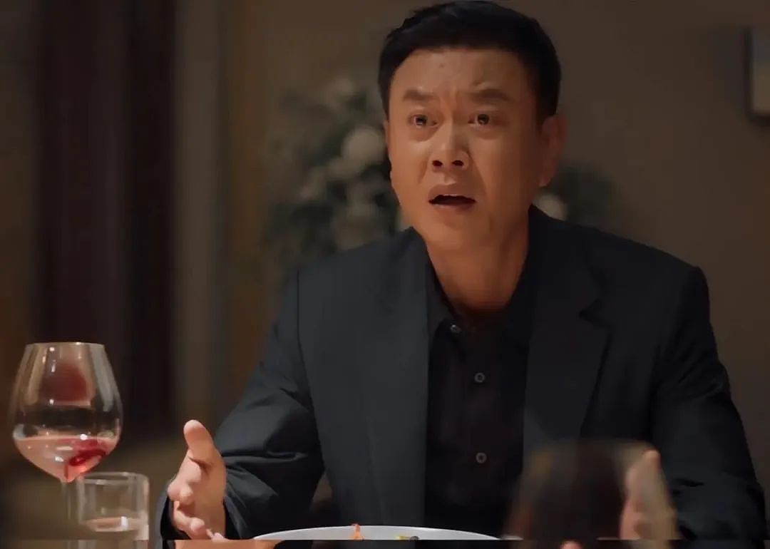 中国“最贵配角”竟是他?曾在澳留学创业,身家50亿却在剧组跑龙套(组图) - 29