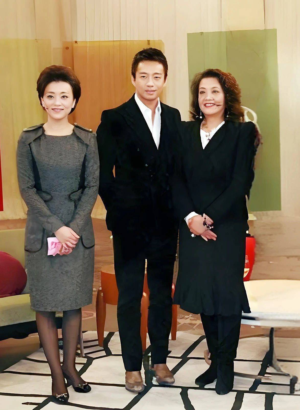 张兰：父母离异后各自再婚，她撮合父母重逢...（组图） - 2