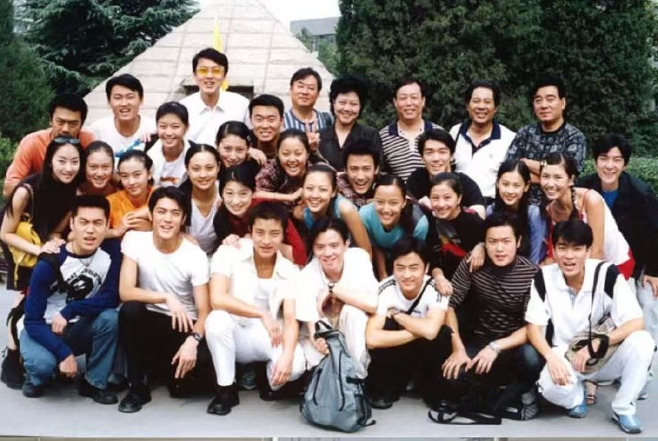 黄圣依初恋是贾乃亮,大学青涩照片流出,仍然向往下一段婚姻(组图) - 4