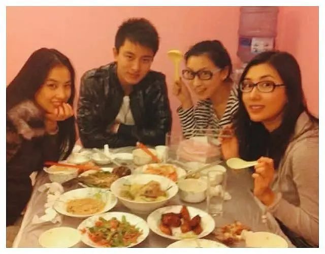 黄圣依初恋是贾乃亮,大学青涩照片流出,仍然向往下一段婚姻(组图) - 10