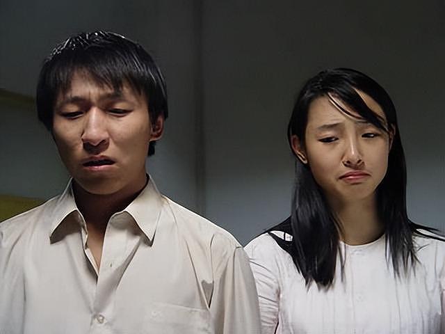 白百何小儿子当街打妈妈，看到她的反应，才知与前夫的儿子多委屈（组图） - 1