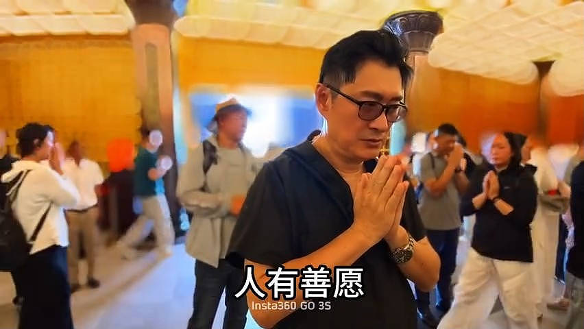 黄安“证实出家”皈依佛门,梦见自己丧礼(组图) - 5