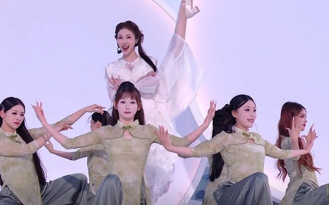 浪姐6成团夜：4人实至名归，2人太遗憾，1人太意外，1人最尴尬（组图） - 8