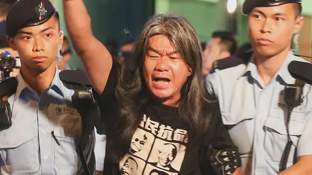 “股坛长毛”David Webb专访：香港永远不会死（组图） - 7