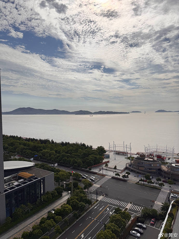 黄安“证实出家”皈依佛门,梦见自己丧礼(组图) - 2