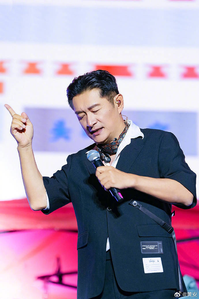 黄安“证实出家”皈依佛门,梦见自己丧礼(组图) - 7
