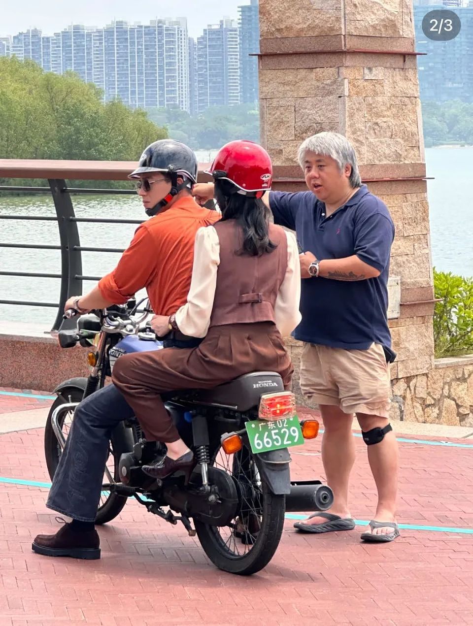 知名女演员在深圳送外卖?冲上热搜!许多网友偶遇了……(组图) - 18