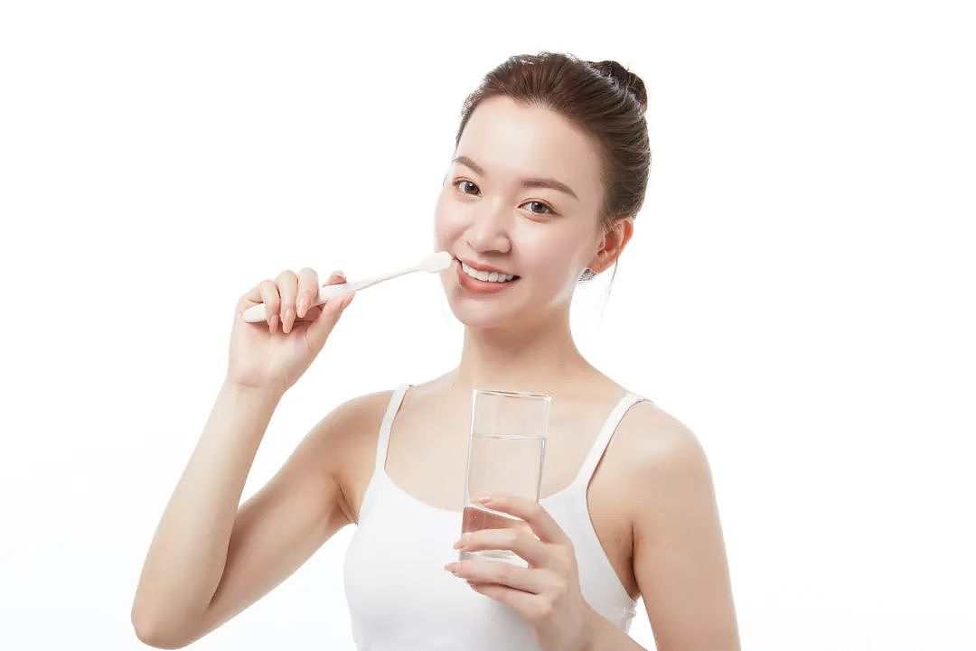 北大“韦神”牙齿问题引关注！这种会让牙齿掉光的病，很多人年轻时不重视（组图） - 8