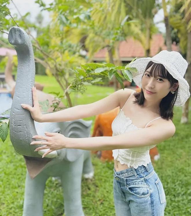 【美女】00后新晋女神,九头身+G杯逆天身材,很难不心动(组图) - 8