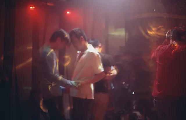 中国再次抓捕同性情色文学写手，当局为何如此忌惮“耽美同人”创作（组图） - 6