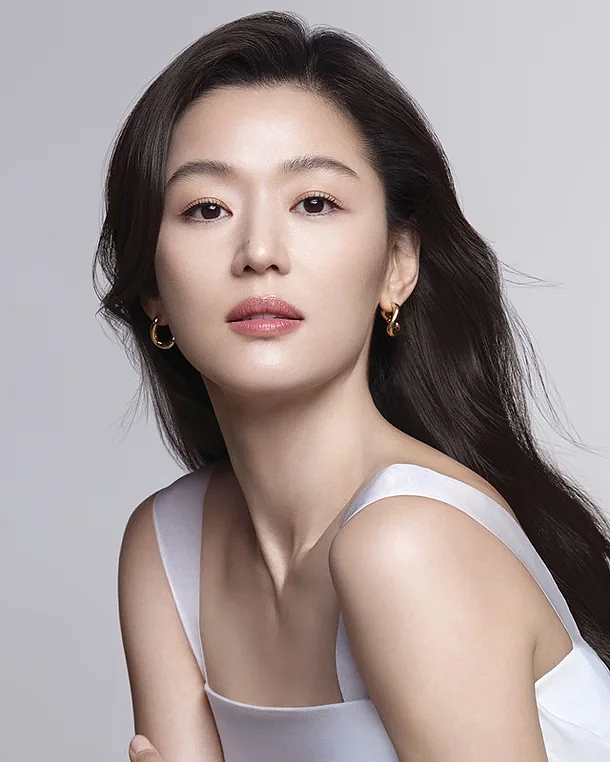 大瓜!韩国民女神全智贤老公疑塌房,投资失败狂亏150亿!女方积极复出营业挣钱补漏?(组图) - 28