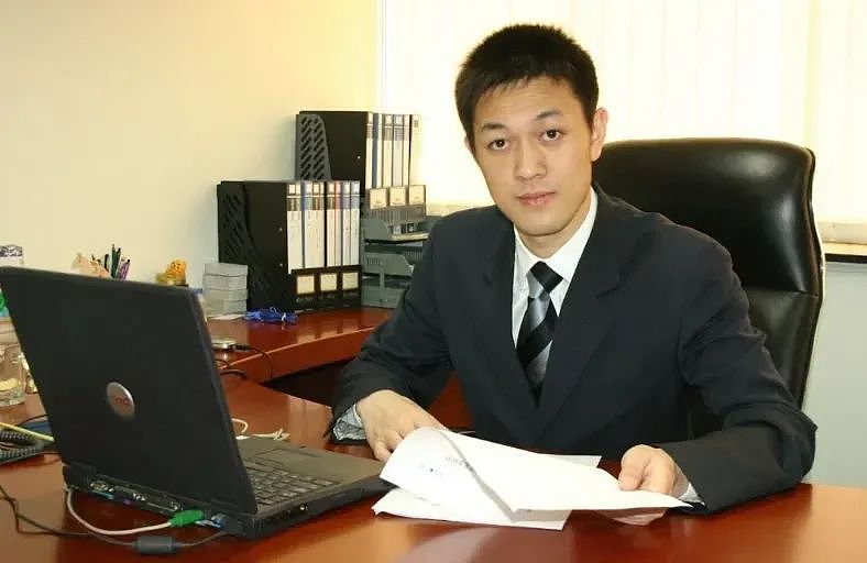 蔚来李斌,2025年最惨的人?(组图) - 5