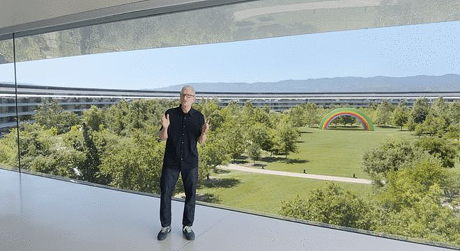 一文看懂WWDC 2025：全系命名方式改变，液态玻璃效果开启新十年设计变革（组图） - 1