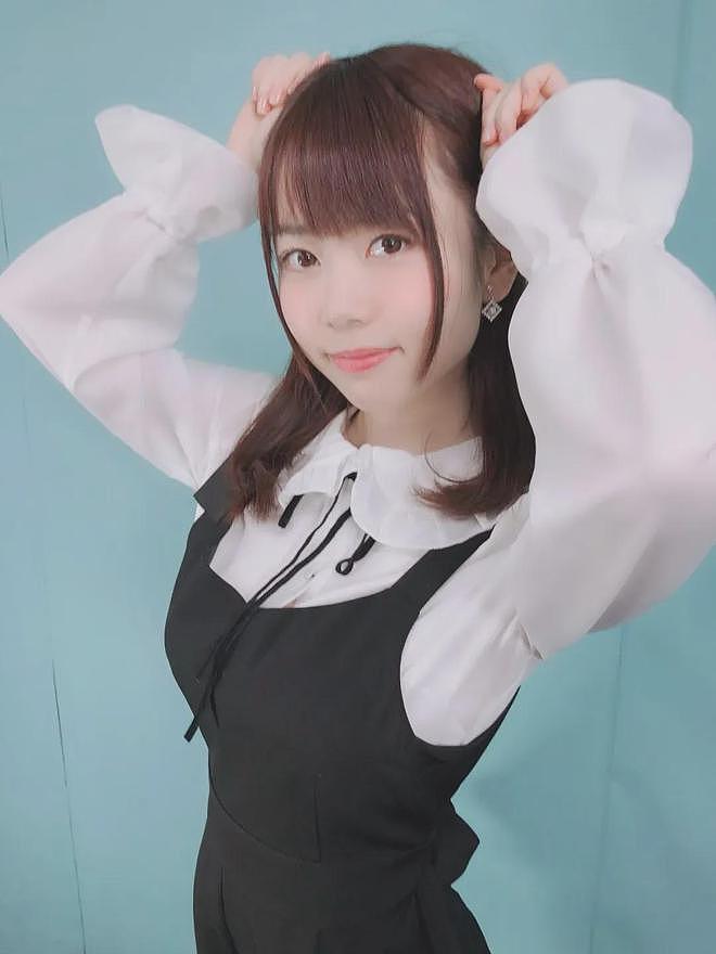 【美女】童颜巨乳12岁发育,身材被同学嘲笑,却没想到日后成了她的利器...(组图) - 3