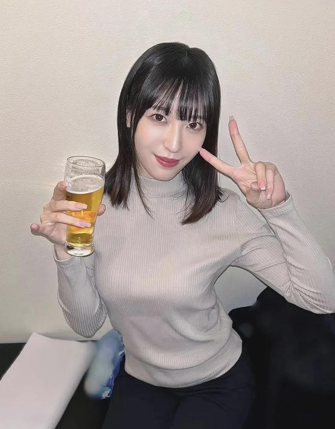 【美女】00后新晋女神,九头身+G杯逆天身材,很难不心动(组图) - 14