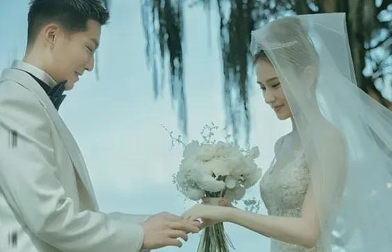 5000万婚礼后未领证?窦骁被何超莲家族踢出局,豪门婚姻终成笑话(组图) - 5
