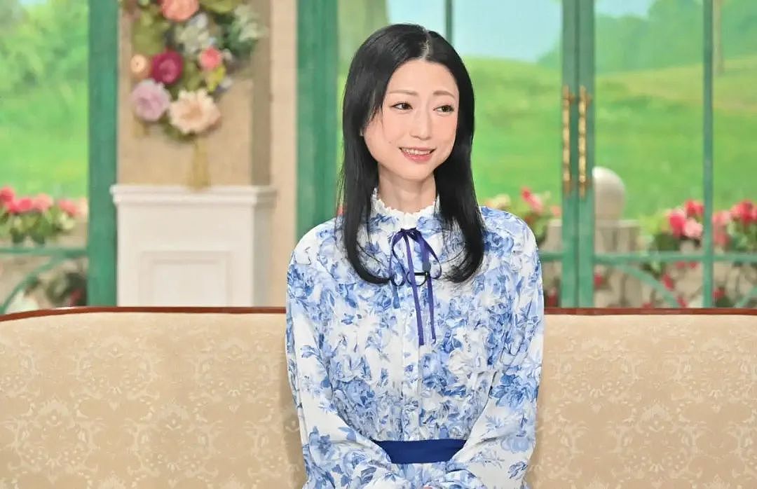 从 “情色女王” 到暴瘦脱相！消失 5 年的日本宅男女神再复出，自曝和老公是“周末夫妻”...（组图） - 11