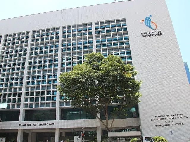 华裔女子被曝虐待超20名女佣：让自扇耳光、下跪道歉、做200个波比跳...（组图） - 5