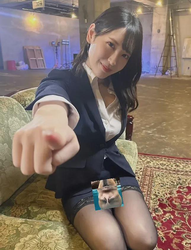 【美女】00后新晋女神,九头身+G杯逆天身材,很难不心动(组图) - 16