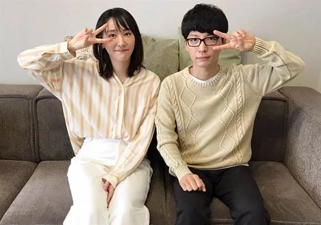 从 “情色女王” 到暴瘦脱相！消失 5 年的日本宅男女神再复出，自曝和老公是“周末夫妻”...（组图） - 22