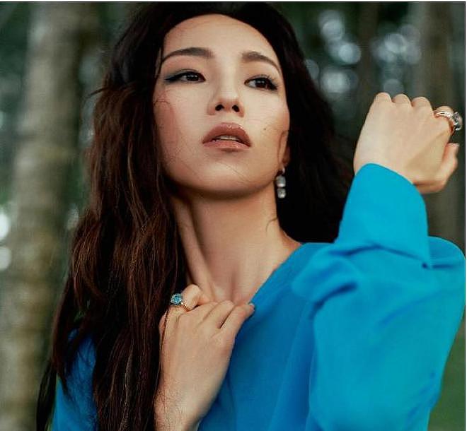 央视除名！曝知名女星高考造假，父亲曾任职央视，网友：绝不容忍（组图） - 18
