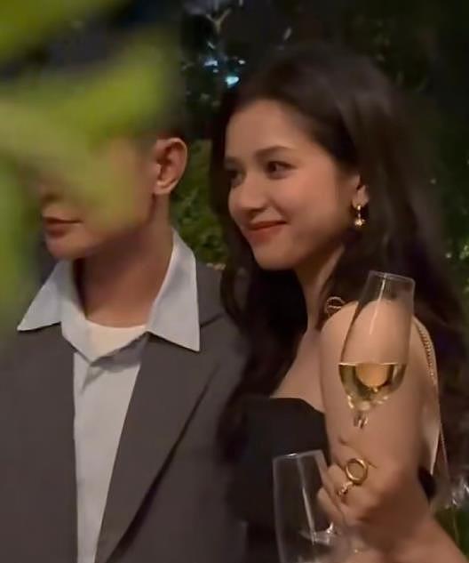 张婧仪,檀健次,章泽天,何超莲出席TOD'S晚宴现场!(组图) - 3
