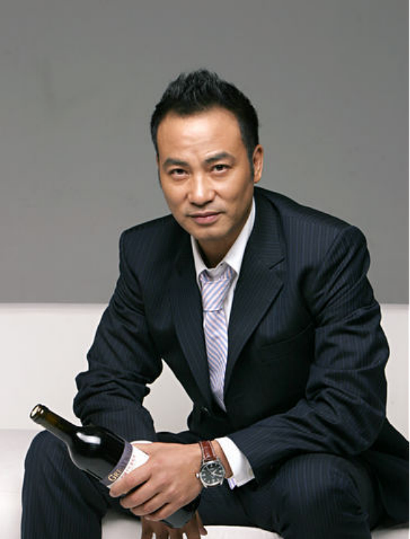 70岁任达华回山东老家收割麦子，被赞不输年轻人，曾在演出时遭手枪威胁（组图） - 6