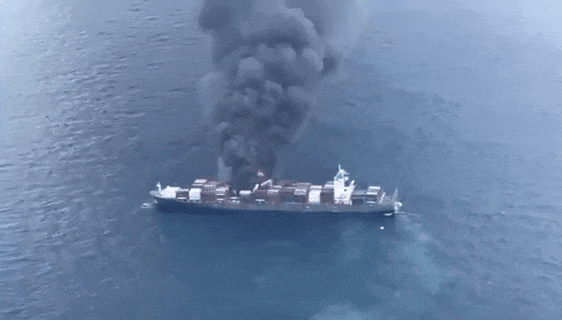 新加坡货船在印度海域爆炸,中国船员10人获救,最新细节曝光(组图) - 3
