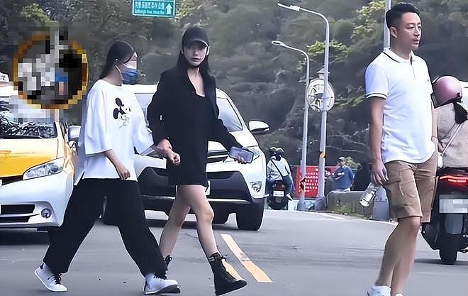 马筱梅妈妈给玥儿煲鸡汤,照料她生活起居,玥儿逐渐脱离大S家人(组图) - 13