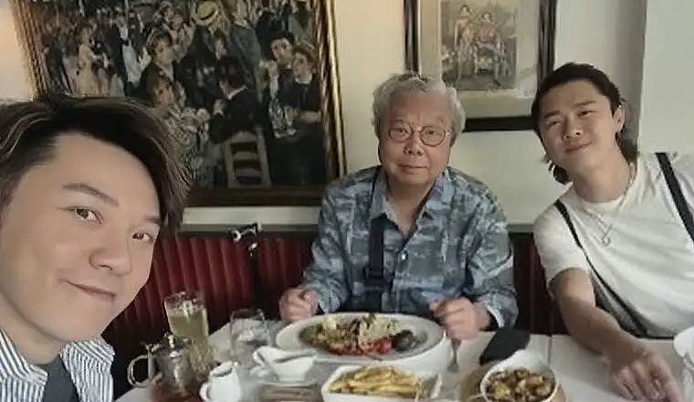 香港知名男星宣布破产后深居简出，和同性结婚九年（组图） - 5