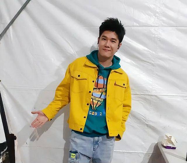 TVB新人歌手曝同性恋情，和男友认识15年（组图） - 8