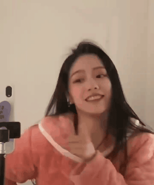 【美女】抖音的“绝色网红”真容曝光，网友：离谱到我想马上报警（组图） - 2
