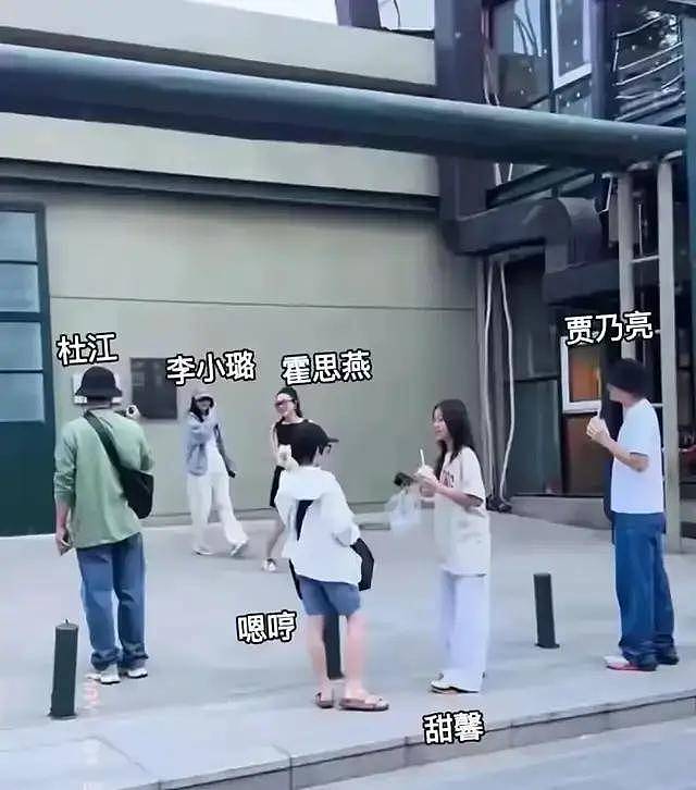 甜馨晒一家三口合照,回应贾乃亮李小璐复合传闻(组图) - 10