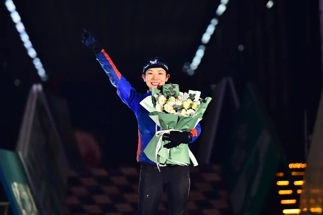 中国最“野”女人：穿上旗袍，完成巨人之旅（组图） - 51