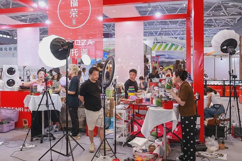 1222万大学生毕业，与2000万直播人才缺口（组图） - 7