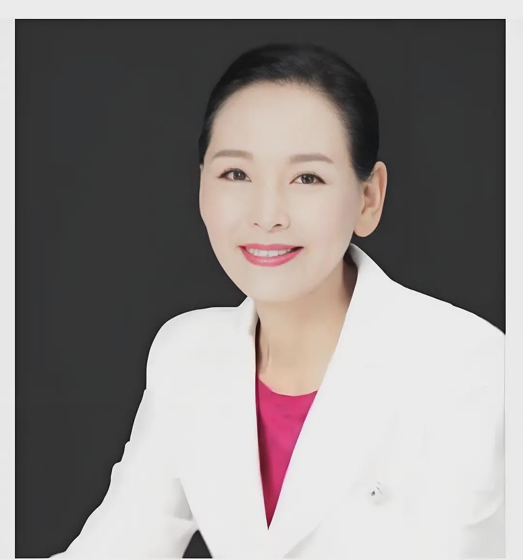李在明头发颜色变了？她导演了韩国总统“变形记”（组图） - 1