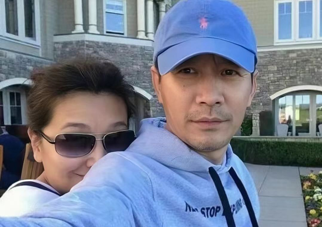 【情感】55岁田小洁演大反派爆红,再婚妻子竟是江珊,中年爱情比初恋还甜(组图) - 22
