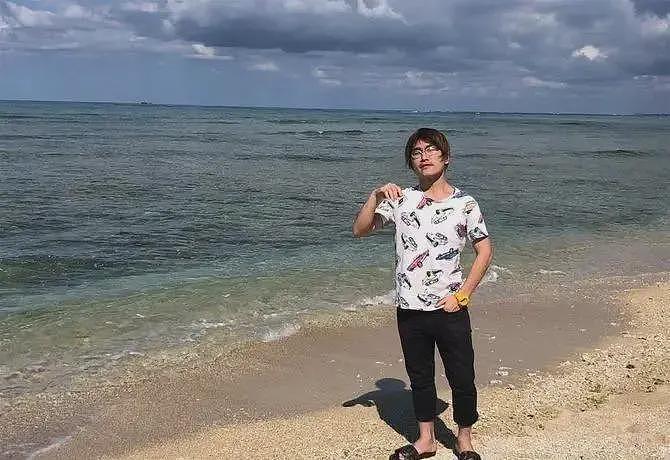 上海千万网红富婆下嫁“矮穷矬”男友引爆全网!“好嫁风”男人,成了富婆收割机?(组图) - 22