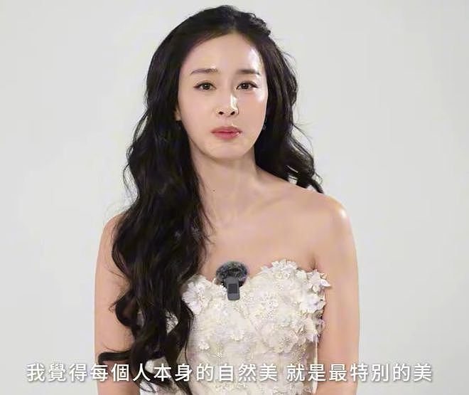45岁金泰希为医美代言，脸油到反光，曾经的“自然美女”不复存在（组图） - 12