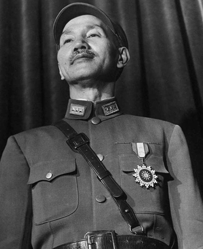 蒋介石下令炸开汪精卫之墓,发现身上放着一张纸条(组图) - 5