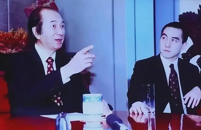赌王长孙女摆摊赚钱太唏嘘,和家族成员甚少往来,后代境遇大不同(组图) - 11