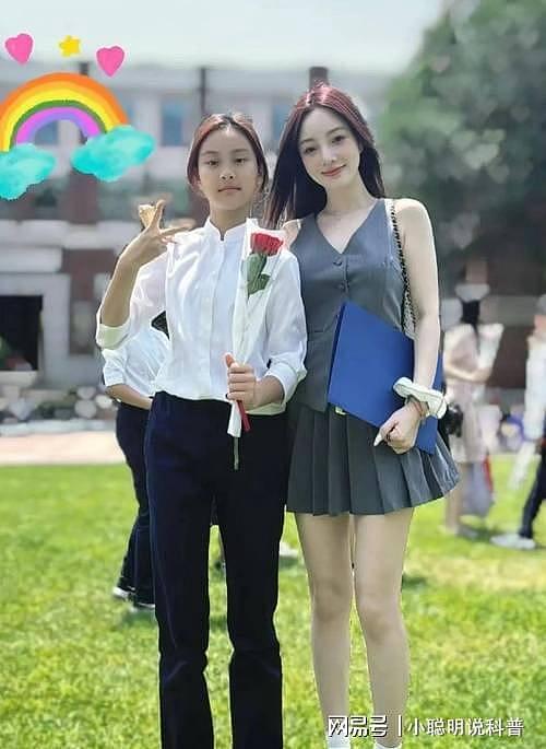甜馨晒全家福，称不希望父母复合，李小璐犯下的错，女儿却买了单（组图） - 23