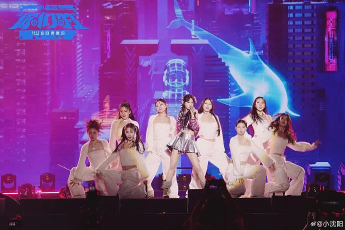 热搜第一！小沈阳18岁女儿将在韩国出道，此前演唱会登台唱跳遭吐槽（组图） - 3